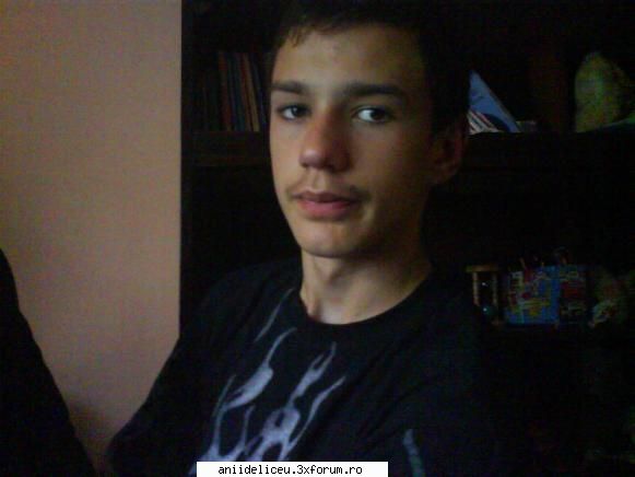 ID Yahoo Messenger - id meu de mess este badescu_1993 sau lucyfer_ - Chat