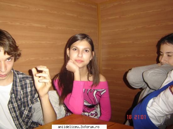 Poze cu voi !! - lady of honor....colegutza mea ada....pupici - Chat
