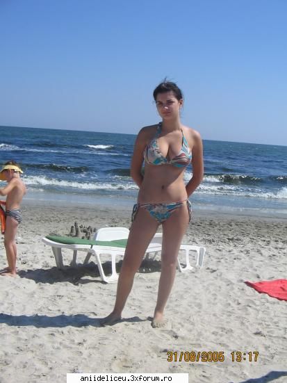 Prezentare - buna......io sunt Andra.....si sunt clasa a 10 a - Chat