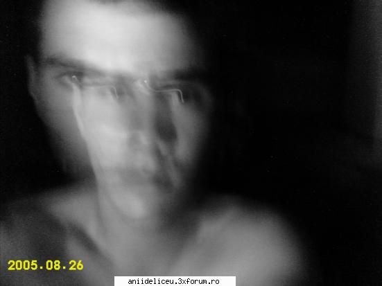 Prezentare - Mai am una dar asta e mai ciudata.....Just a - Chat