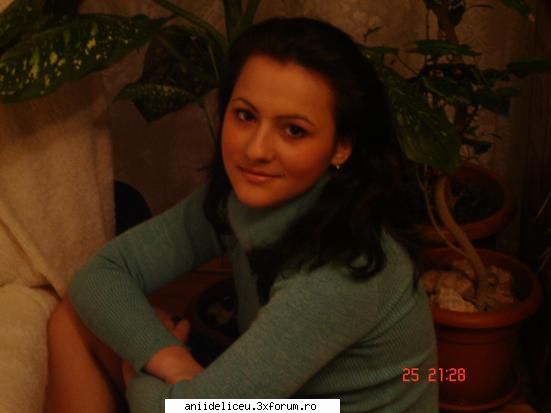 Prezentare - Helloou ...eu sunt Ioana iar prietenii imi spun - Chat