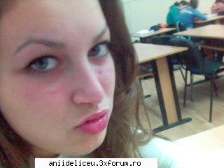 Prezentare - yo sunt adelina(10 h,in caragiale).........am 16 - Chat